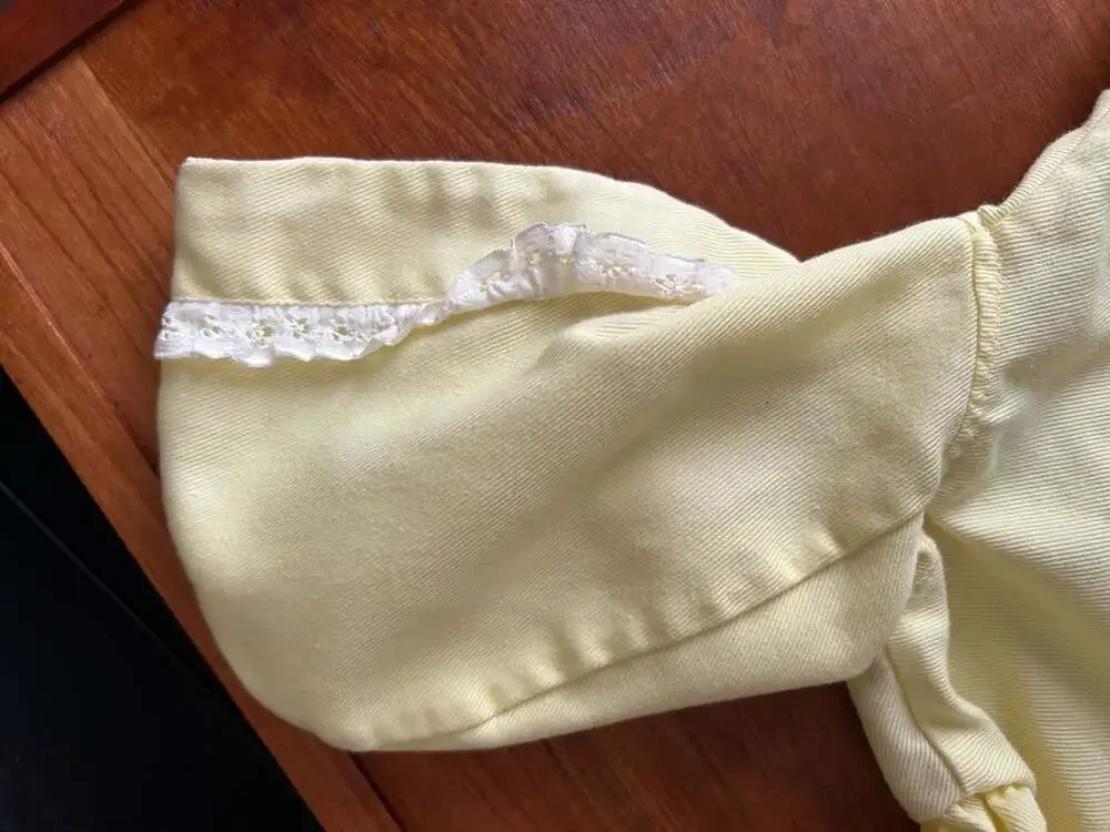 RN 27046 yellow hooded